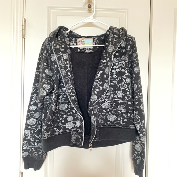 Black Floral-Skull Varsity Jacket - Picture 2 of 3